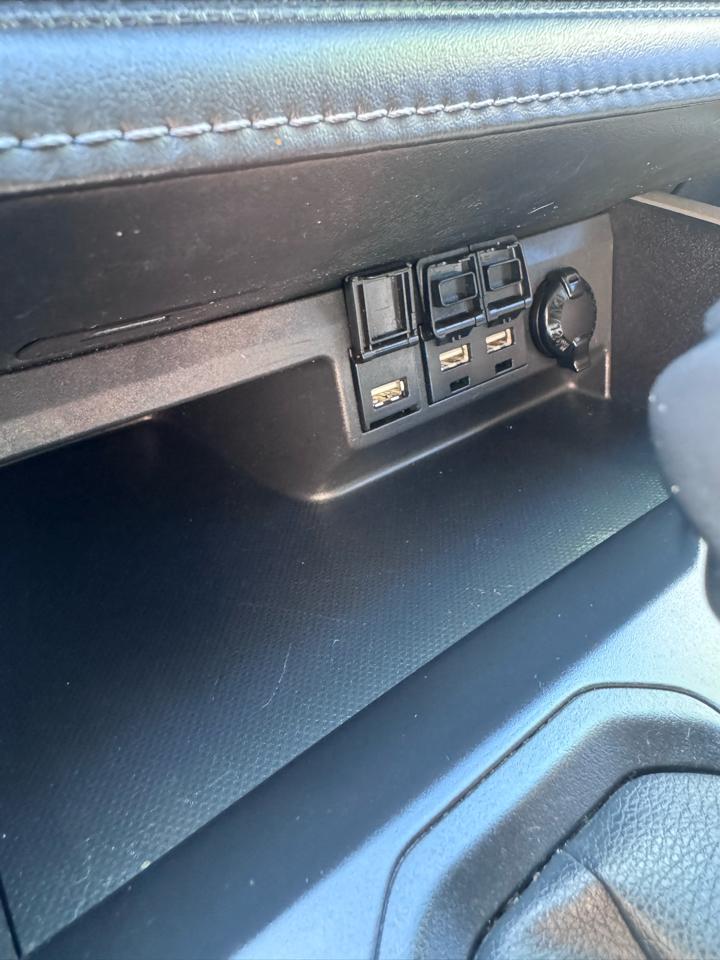 Toyota Highlander LE AWD (Natl) 2021