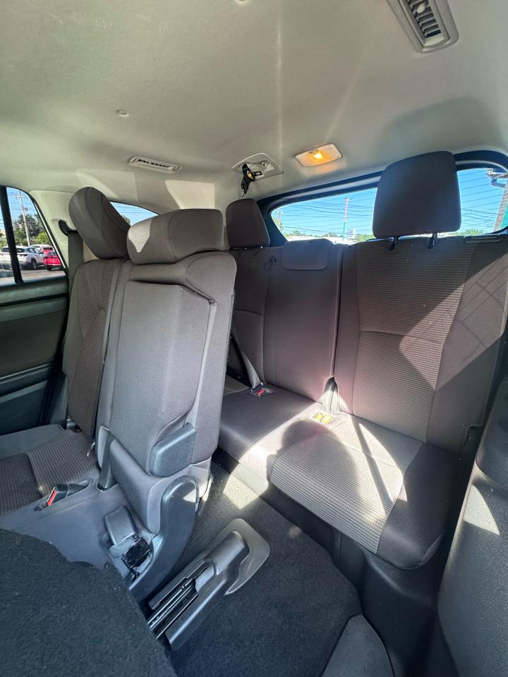 Toyota Highlander LE AWD (Natl) 2021