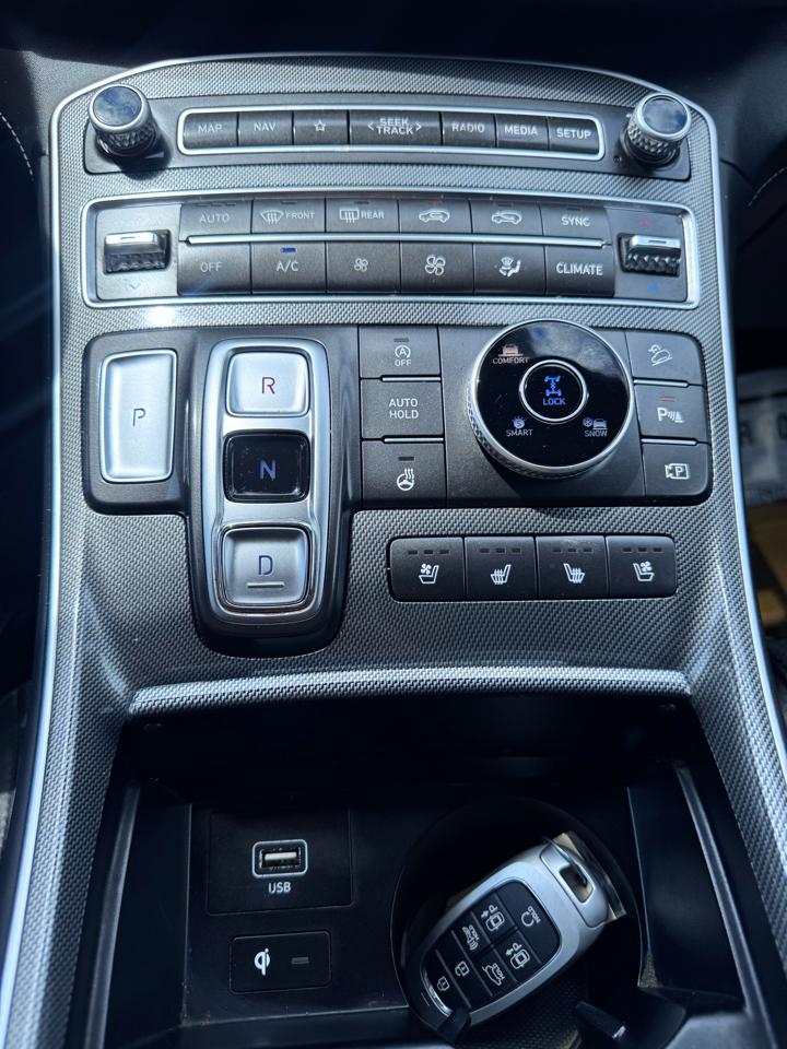 Hyundai Santa Fe Limited AWD 2023