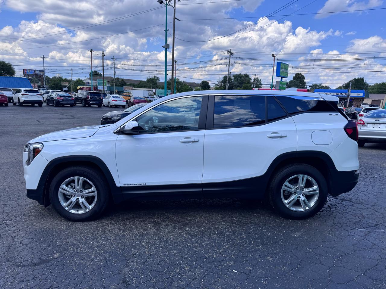 GMC Terrain FWD 4dr SLE 2024