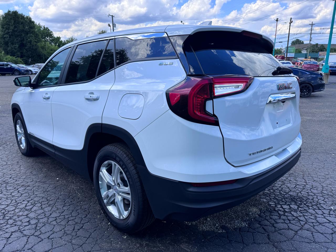 GMC Terrain FWD 4dr SLE 2024