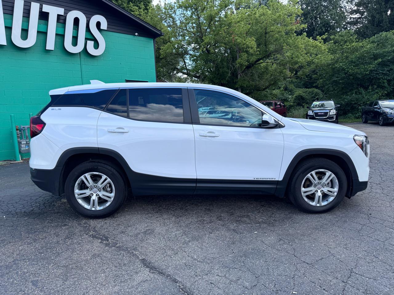GMC Terrain FWD 4dr SLE 2024