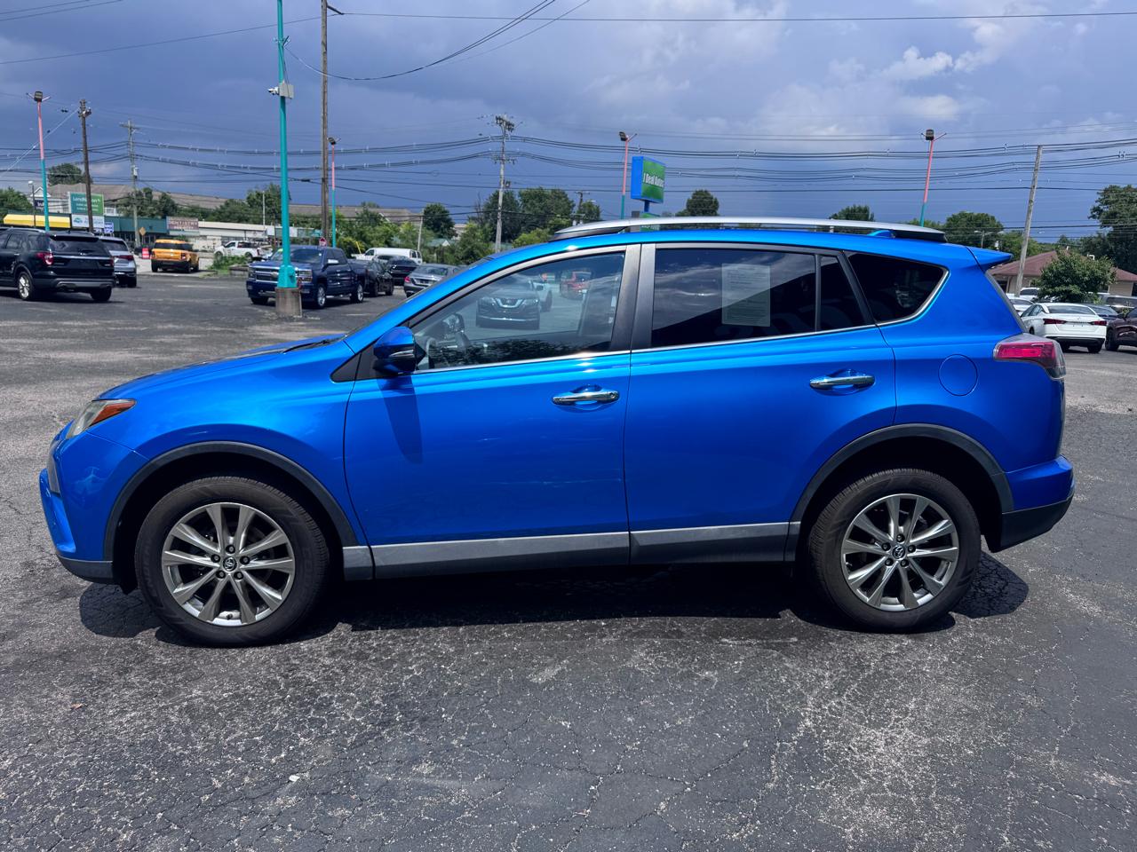 Toyota RAV4 Limited AWD (Natl) 2017