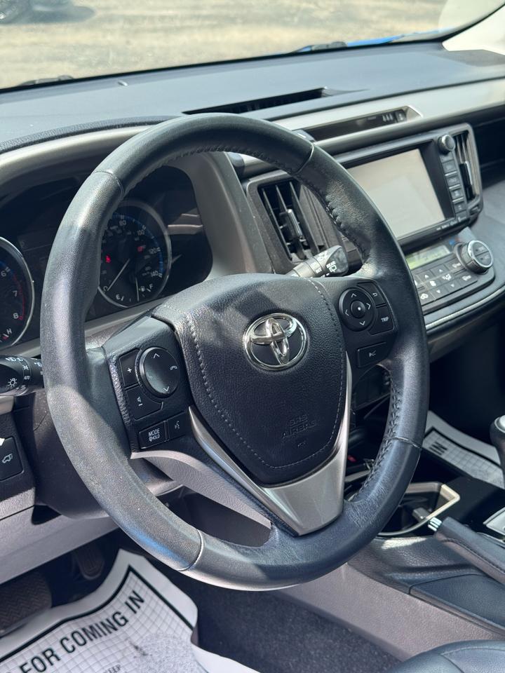 Toyota RAV4 Limited AWD (Natl) 2017