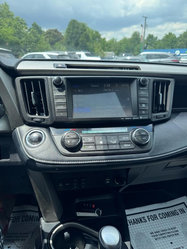 Toyota RAV4 Limited AWD (Natl) 2017