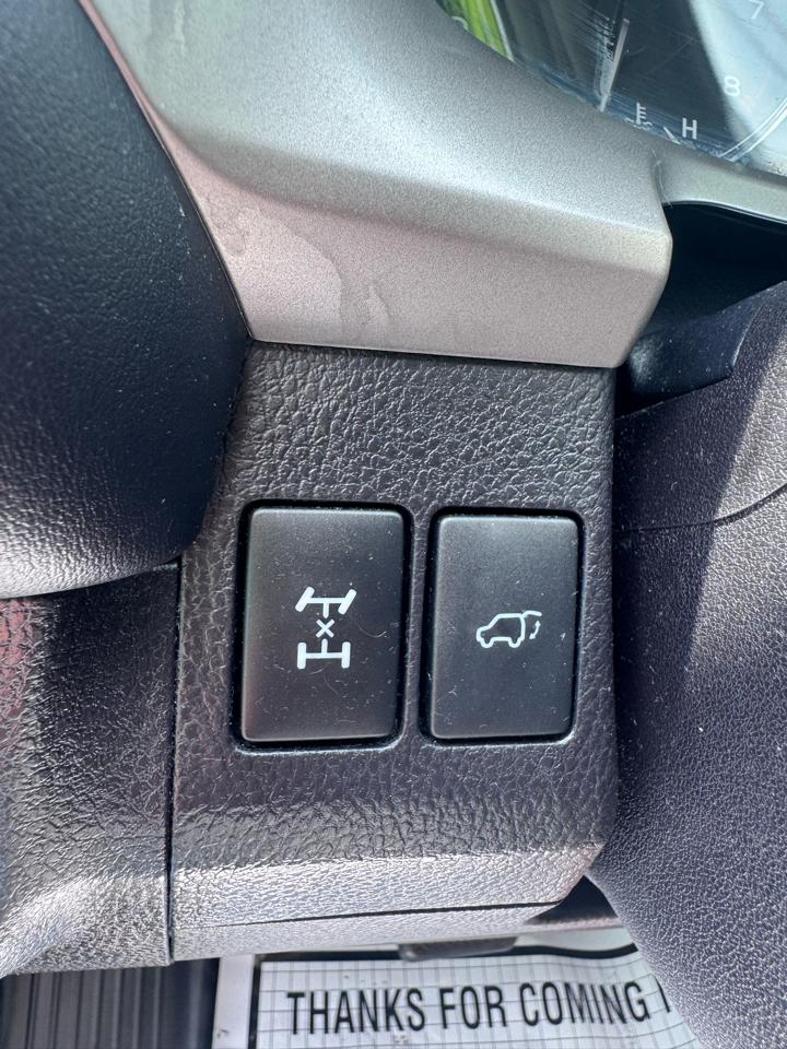 Toyota RAV4 Limited AWD (Natl) 2017