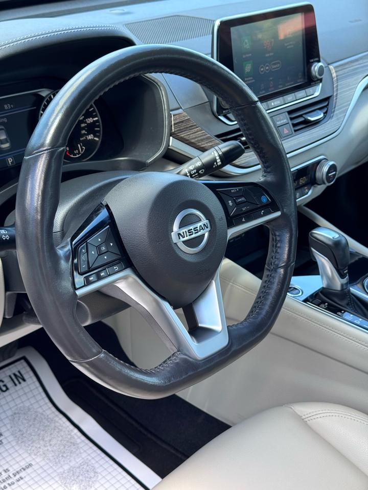 Nissan Altima 2.5 SL Sedan 2022