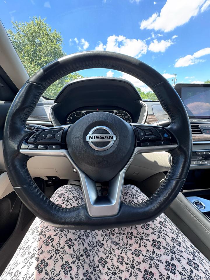 Nissan Altima 2.5 SL Sedan 2022