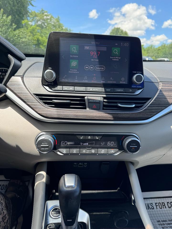 Nissan Altima 2.5 SL Sedan 2022