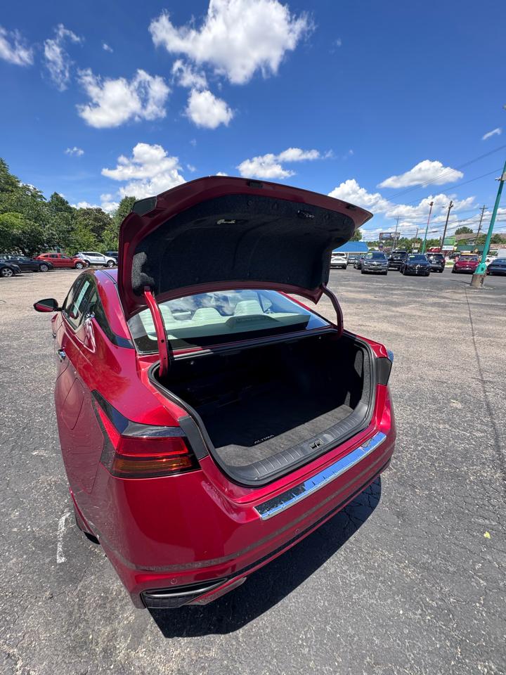 Nissan Altima 2.5 SL Sedan 2022