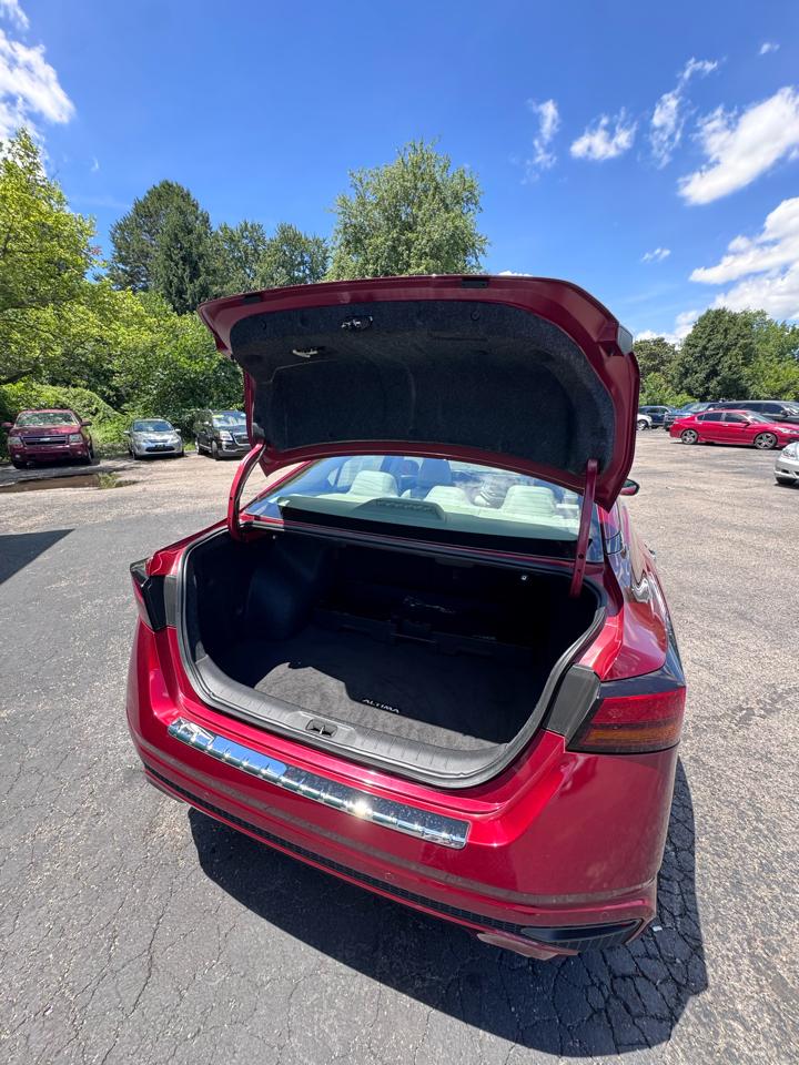 Nissan Altima 2.5 SL Sedan 2022