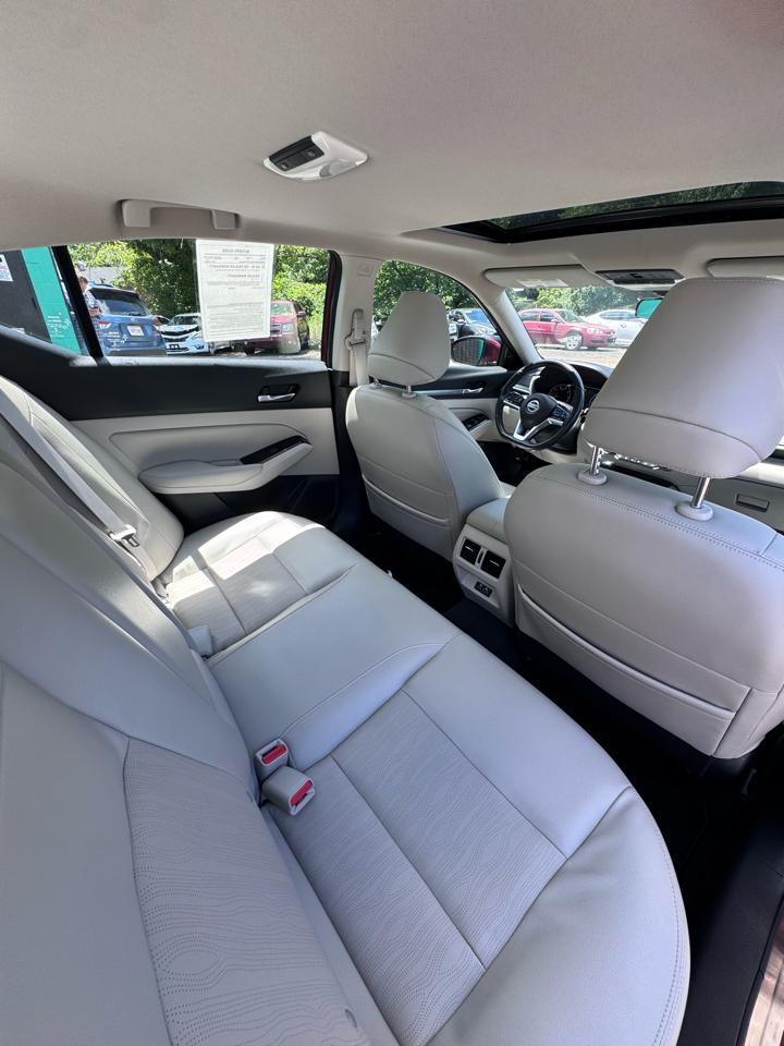 Nissan Altima 2.5 SL Sedan 2022