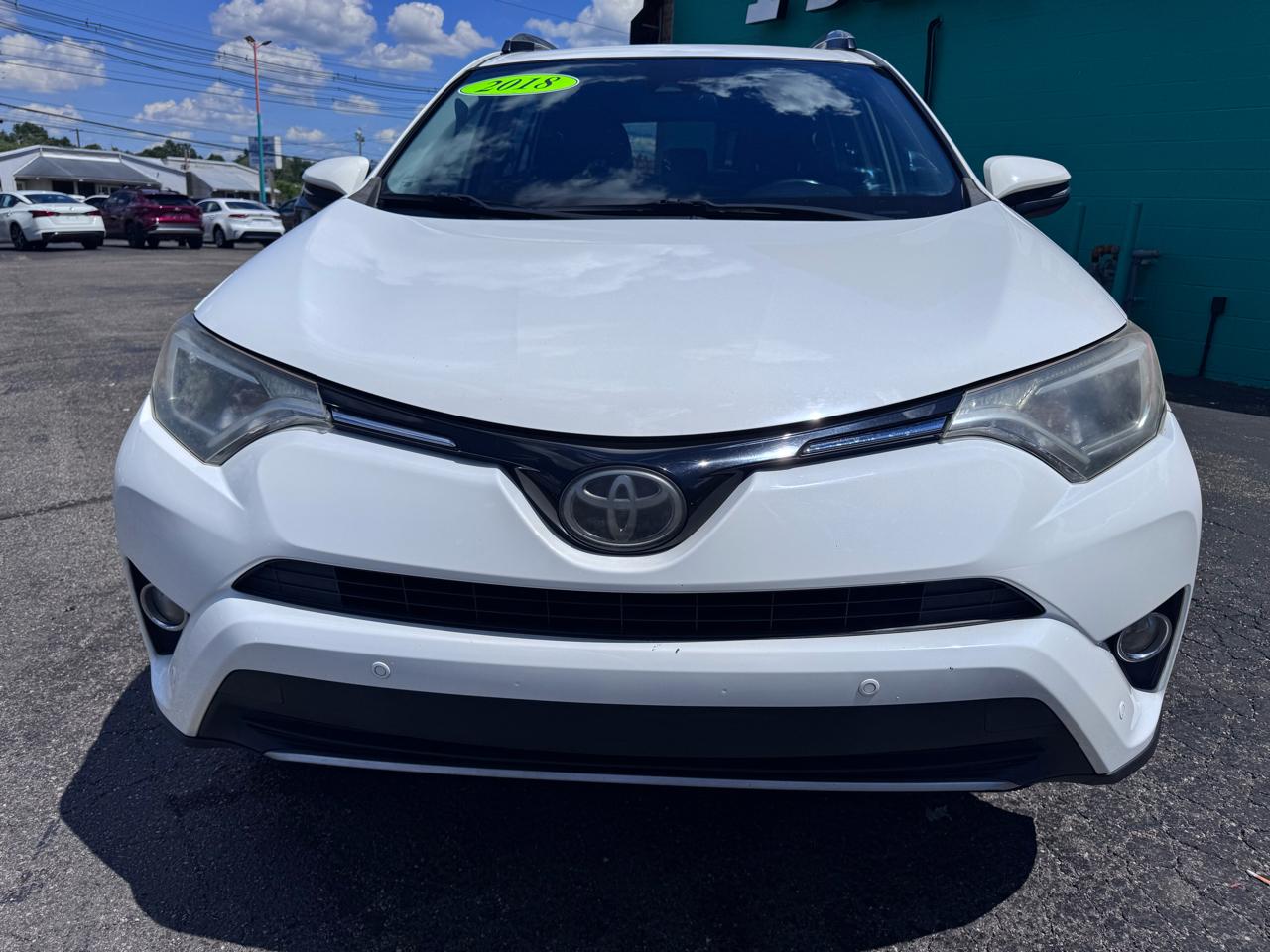 Toyota RAV4 Adventure FWD (Natl) 2018