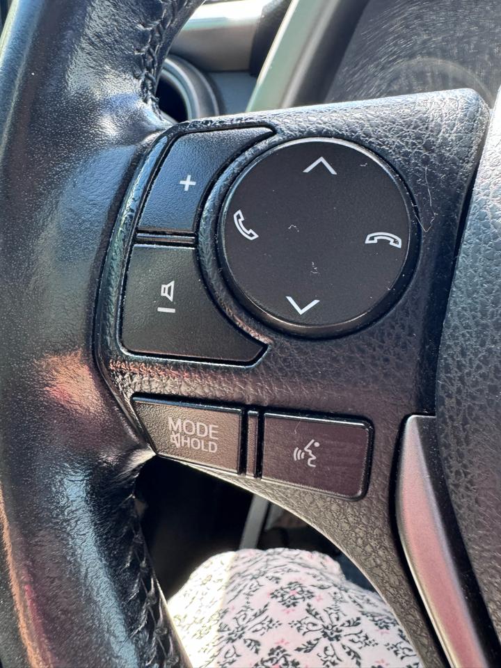Toyota RAV4 Adventure FWD (Natl) 2018