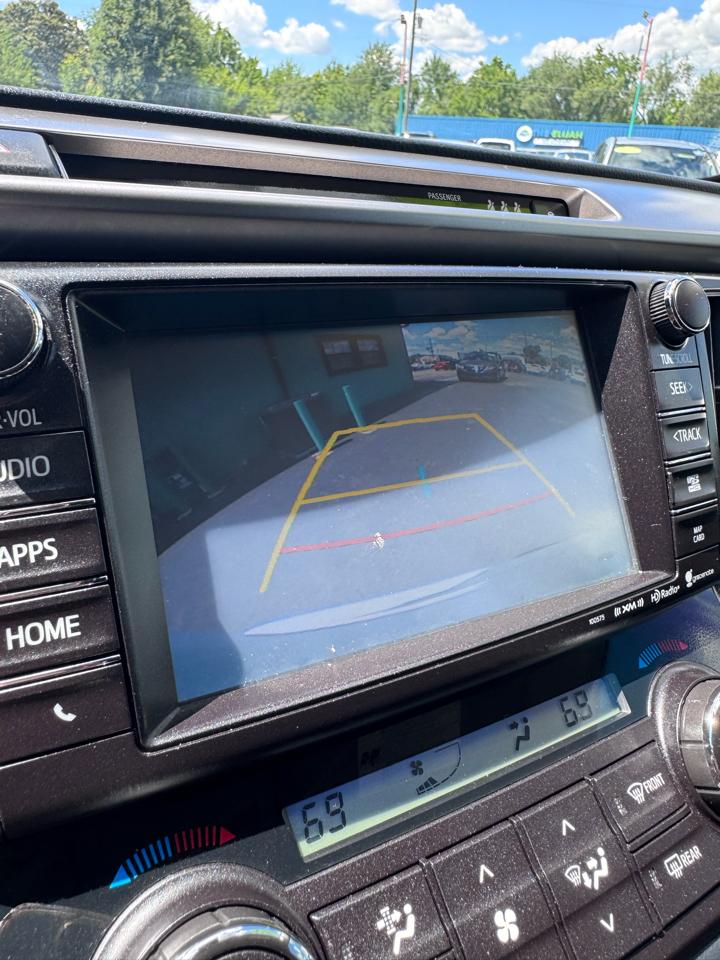 Toyota RAV4 Adventure FWD (Natl) 2018