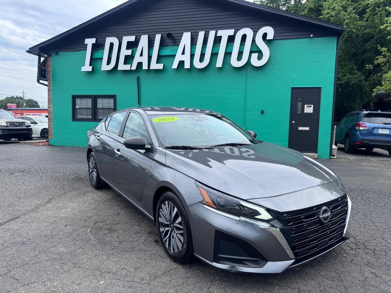 Nissan Altima 2.5 SV Sedan 2024