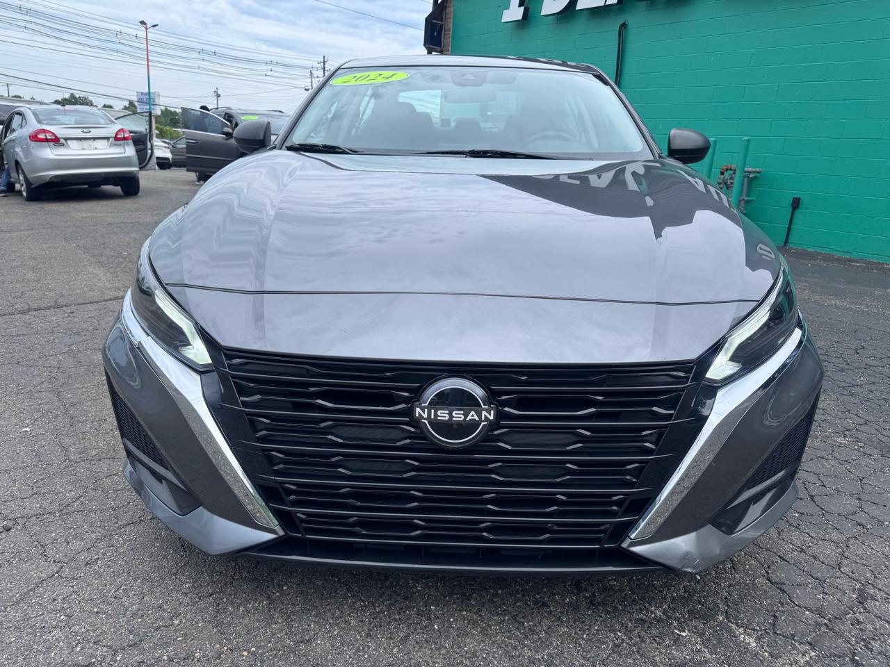 Nissan Altima 2.5 SV Sedan 2024