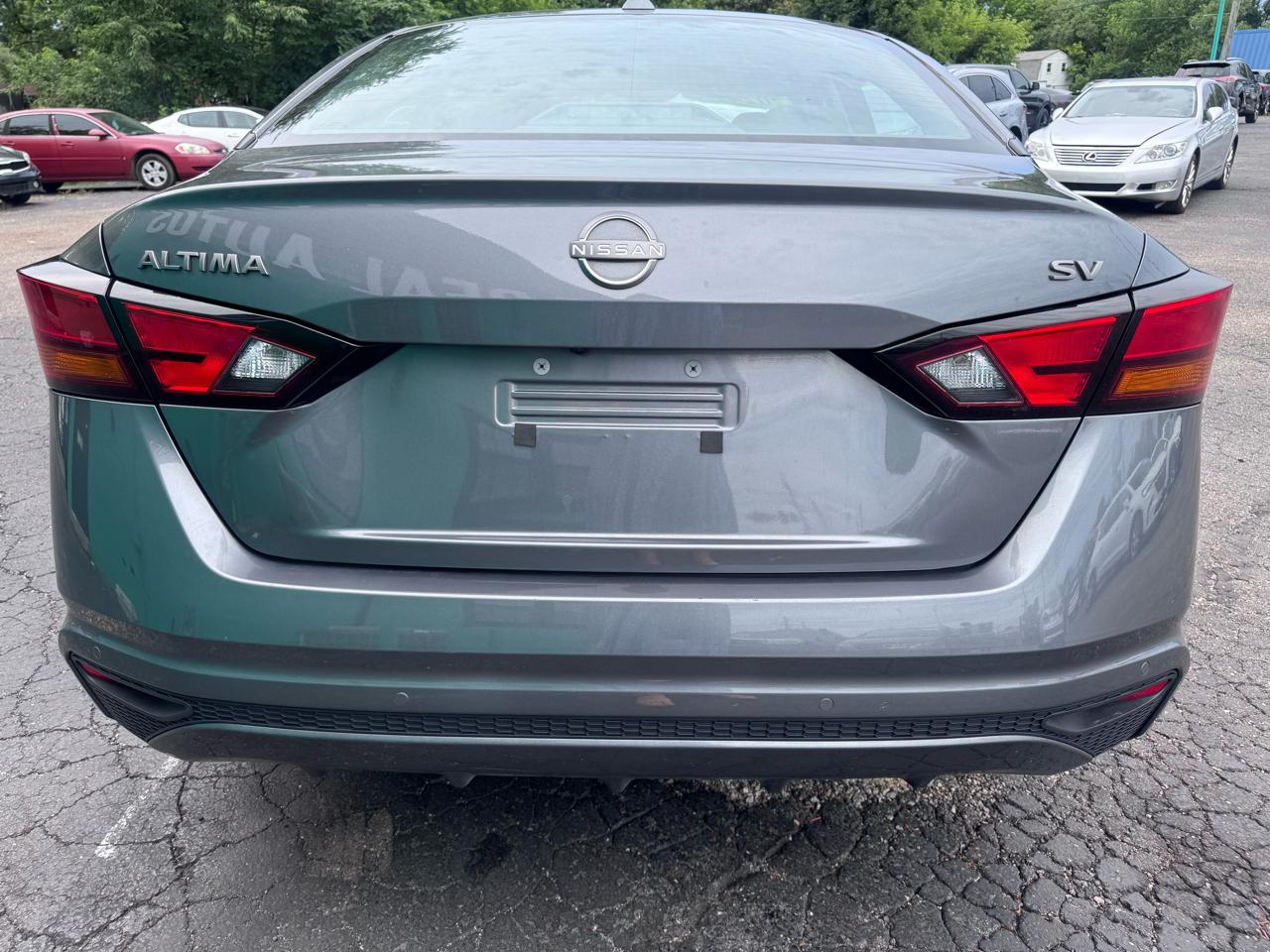 Nissan Altima 2.5 SV Sedan 2024