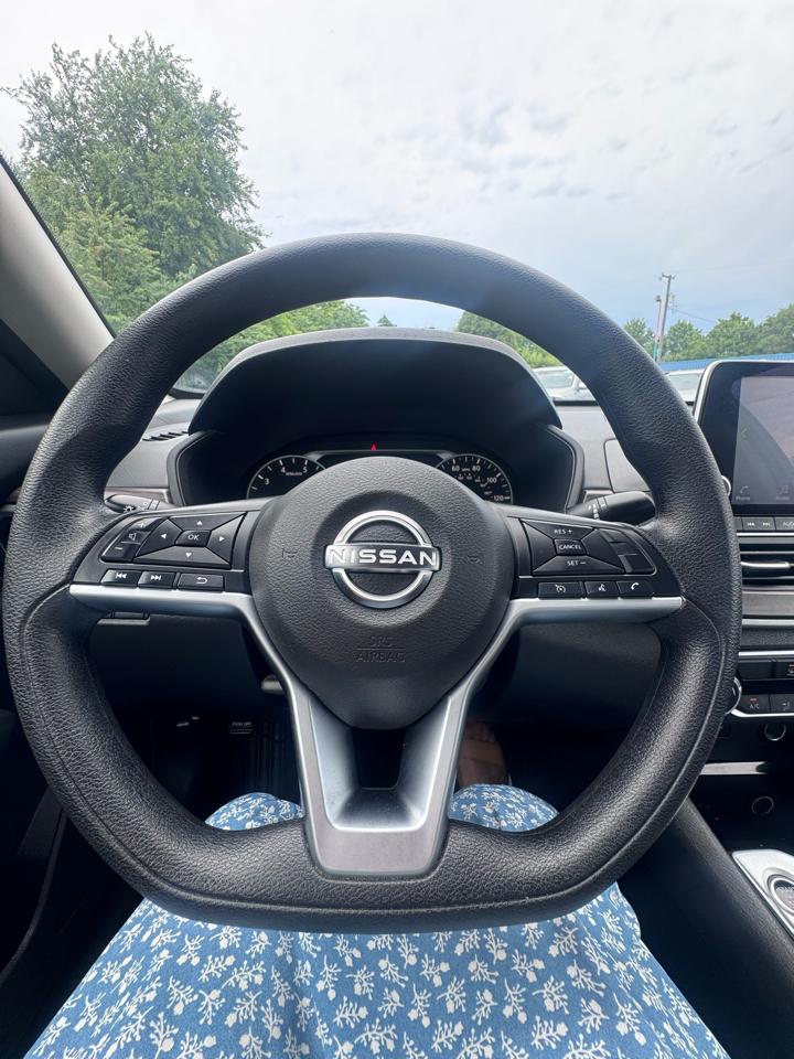Nissan Altima 2.5 SV Sedan 2024