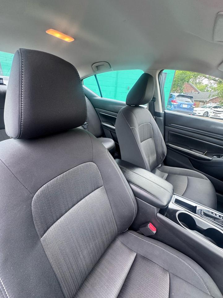 Nissan Altima 2.5 SV Sedan 2024