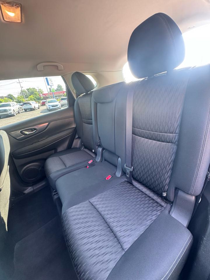 Nissan Rogue FWD SV 2020