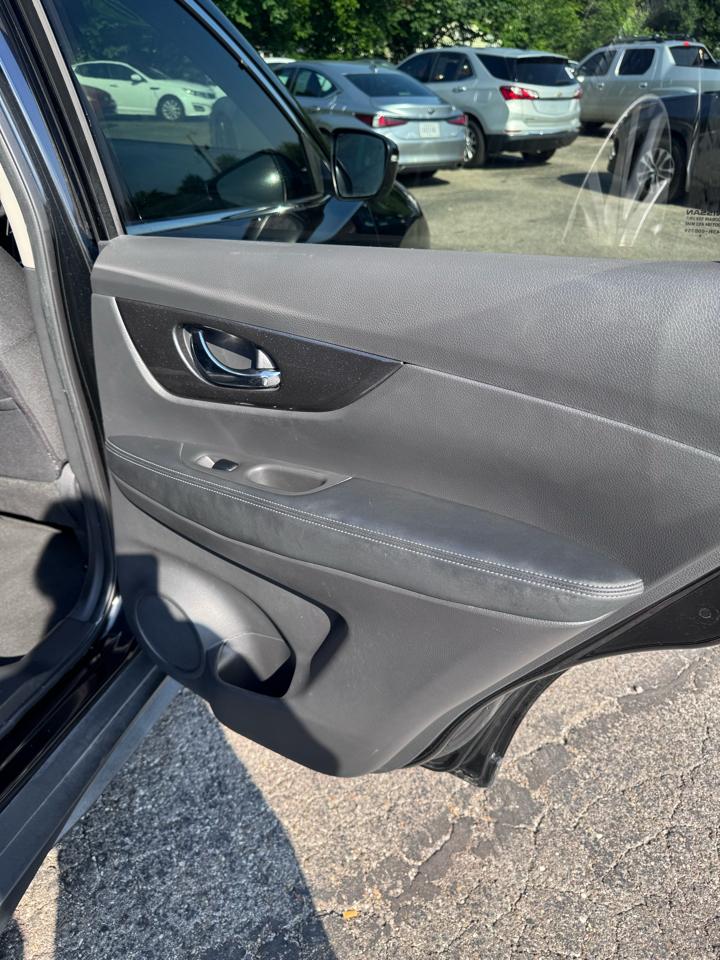 Nissan Rogue FWD SV 2020