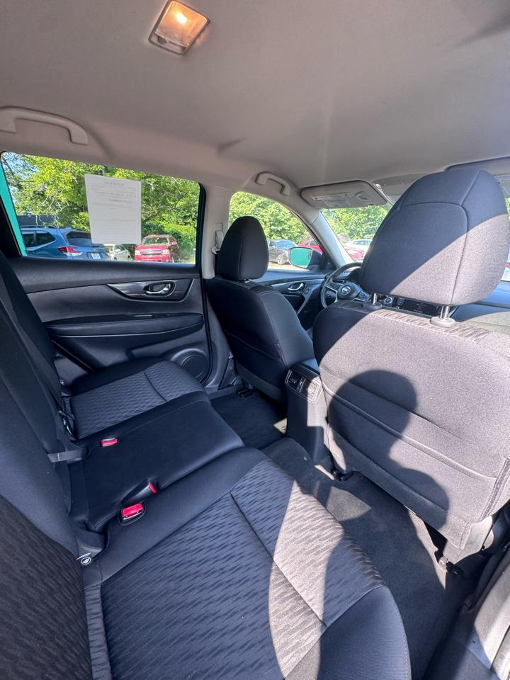 Nissan Rogue FWD SV 2020