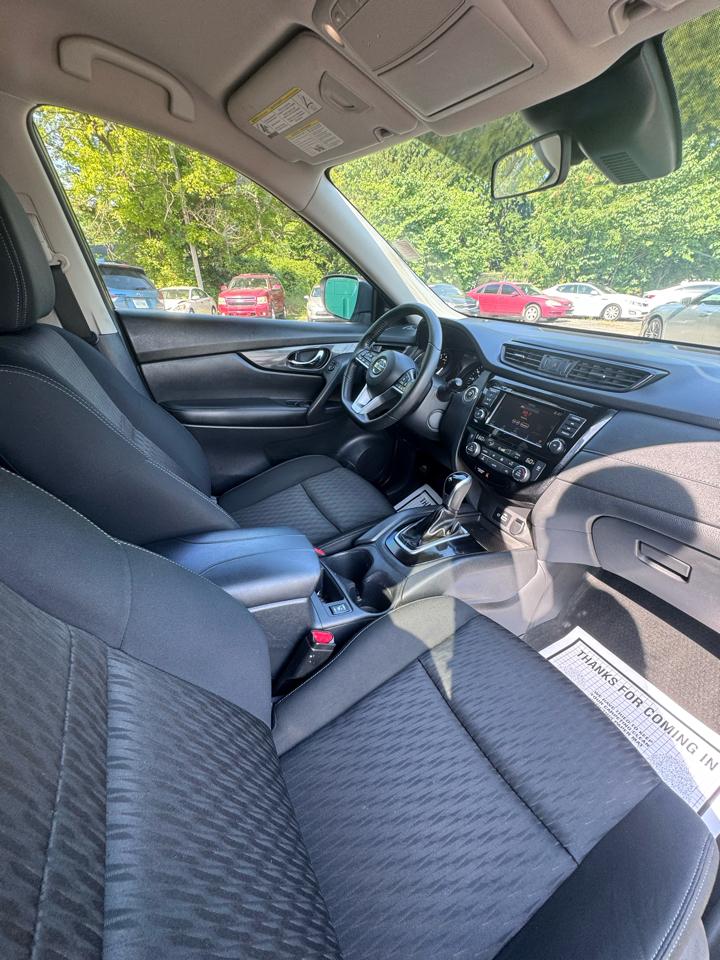Nissan Rogue FWD SV 2020