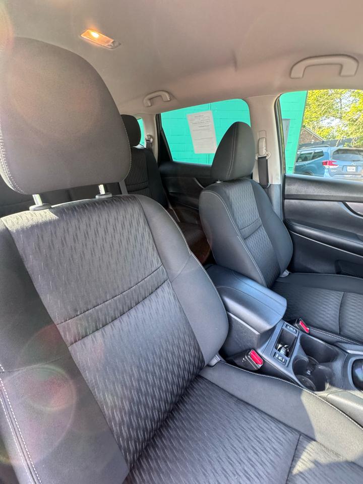 Nissan Rogue FWD SV 2020
