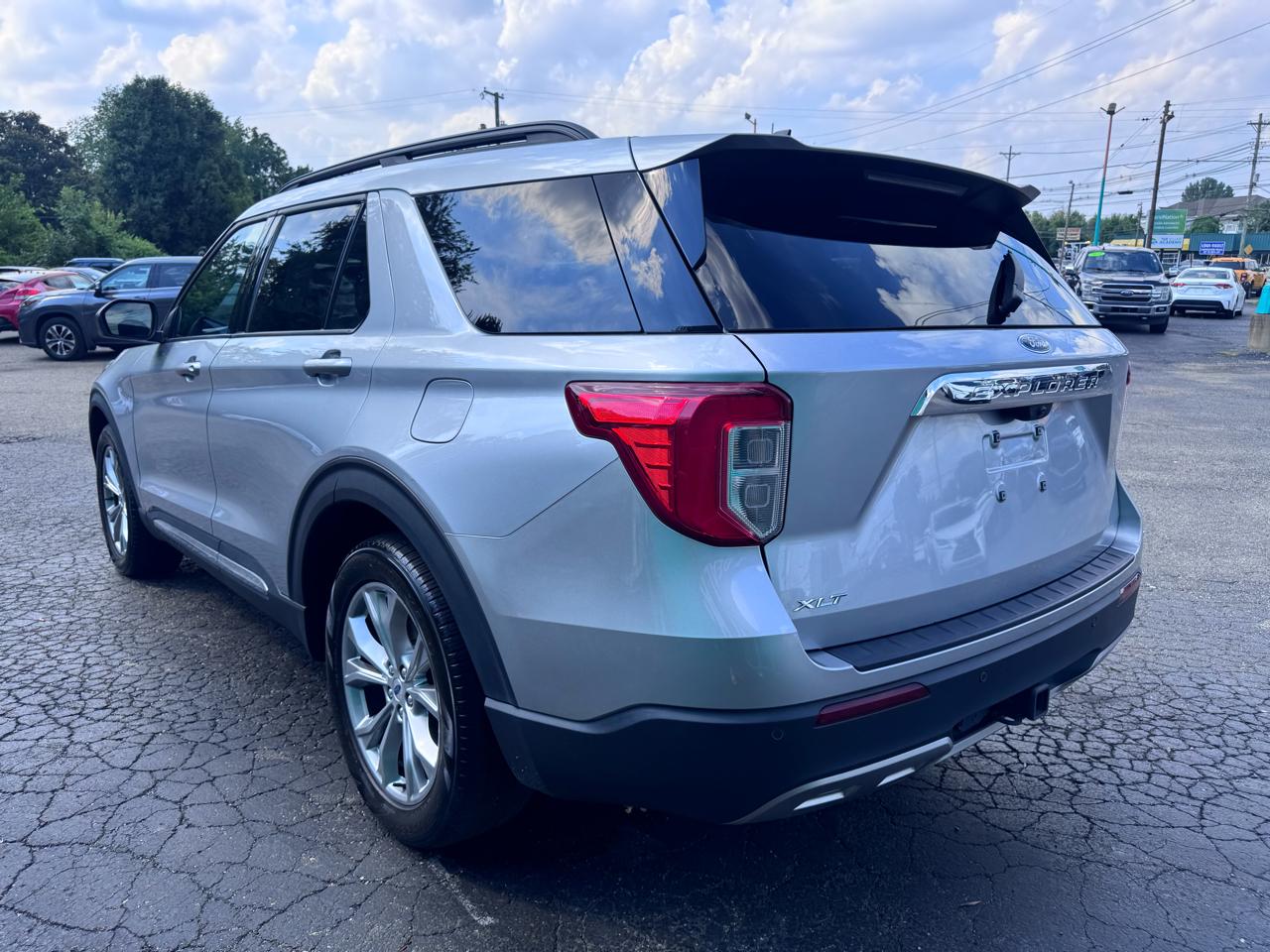 Ford Explorer XLT RWD 2023