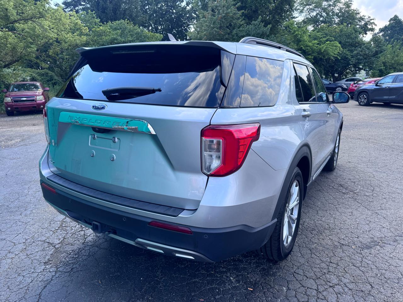 Ford Explorer XLT RWD 2023