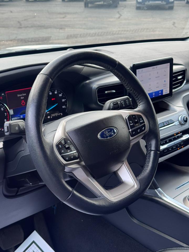 Ford Explorer XLT RWD 2023