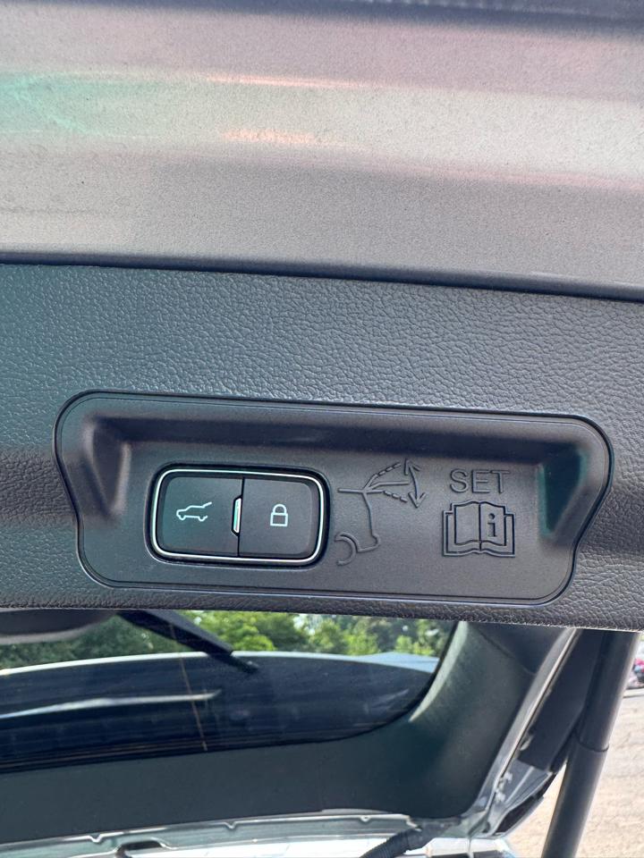 Ford Explorer XLT RWD 2023