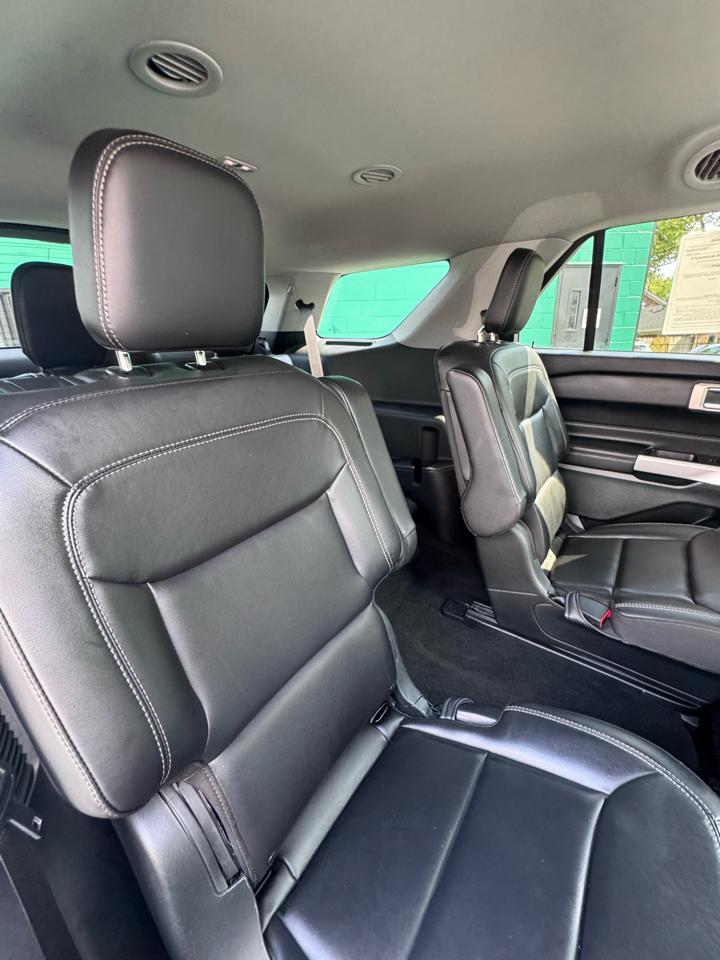Ford Explorer XLT RWD 2023