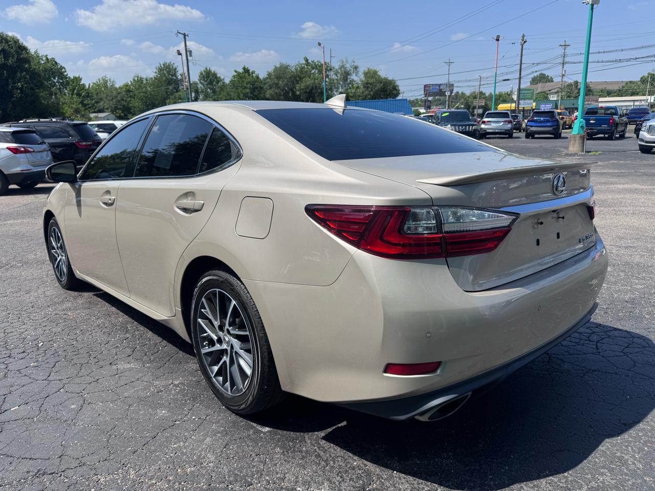 Lexus ES ES 350 FWD 2017