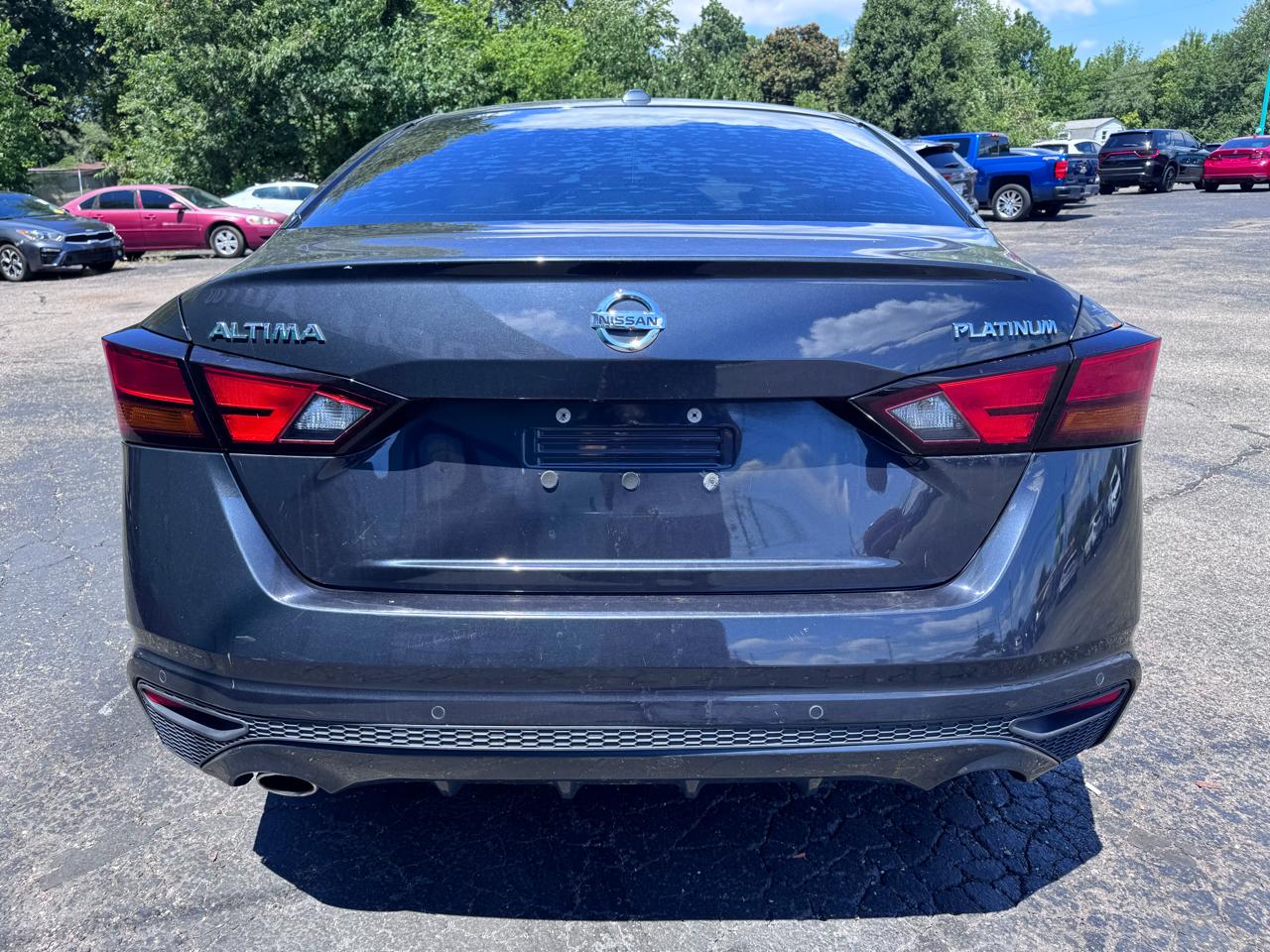 Nissan Altima 2.5 Platinum Sedan 2019