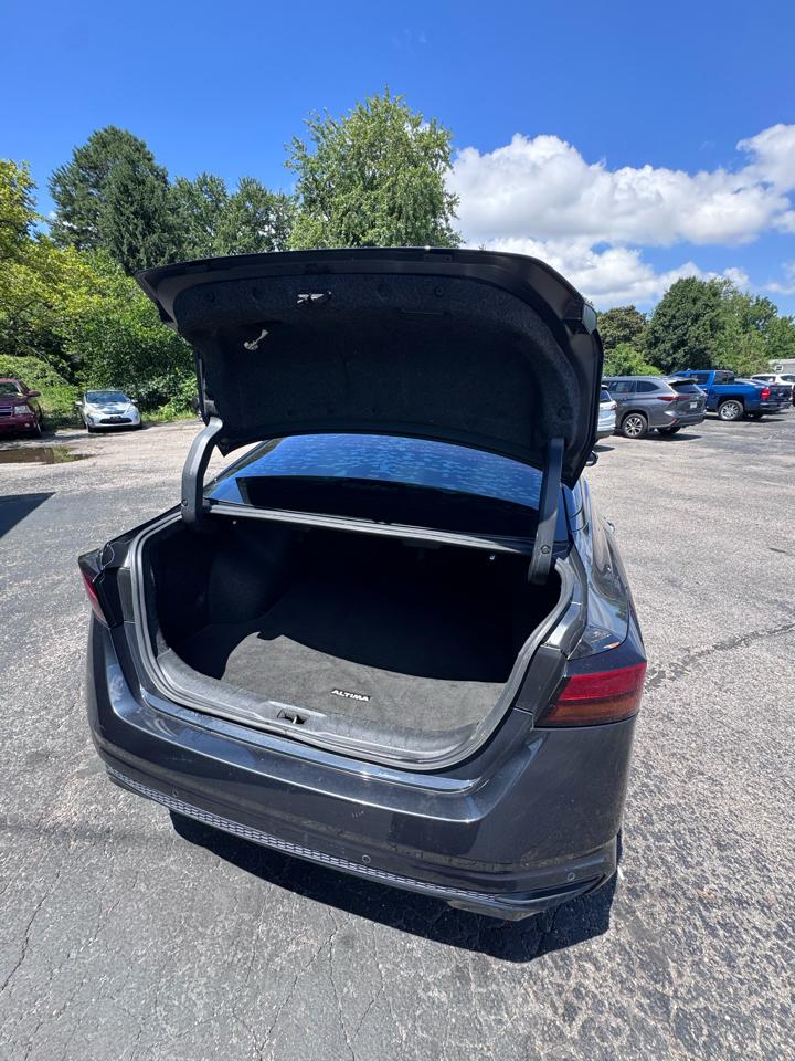 Nissan Altima 2.5 Platinum Sedan 2019