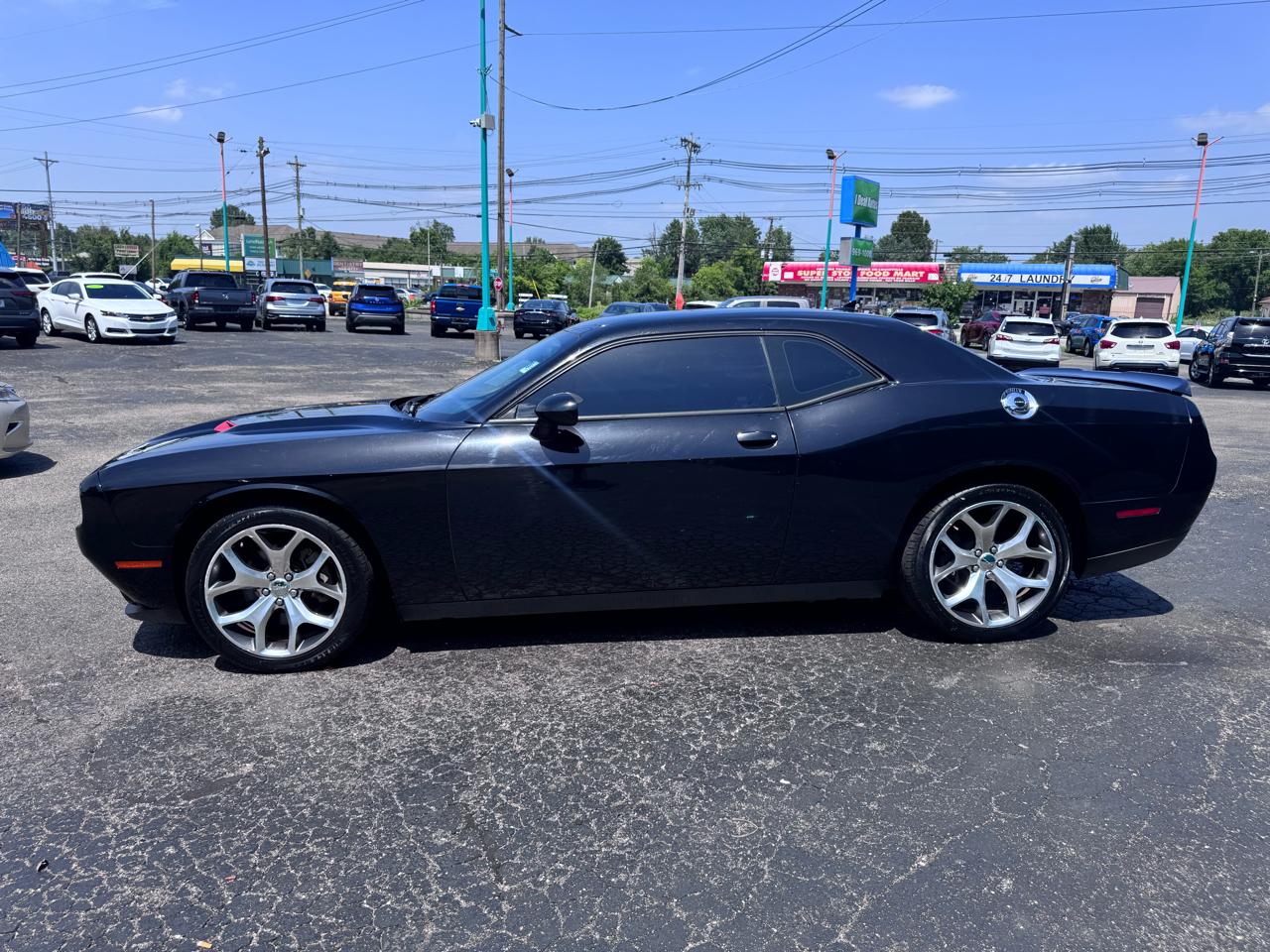 Dodge Challenger 2dr Cpe SXT Plus 2016