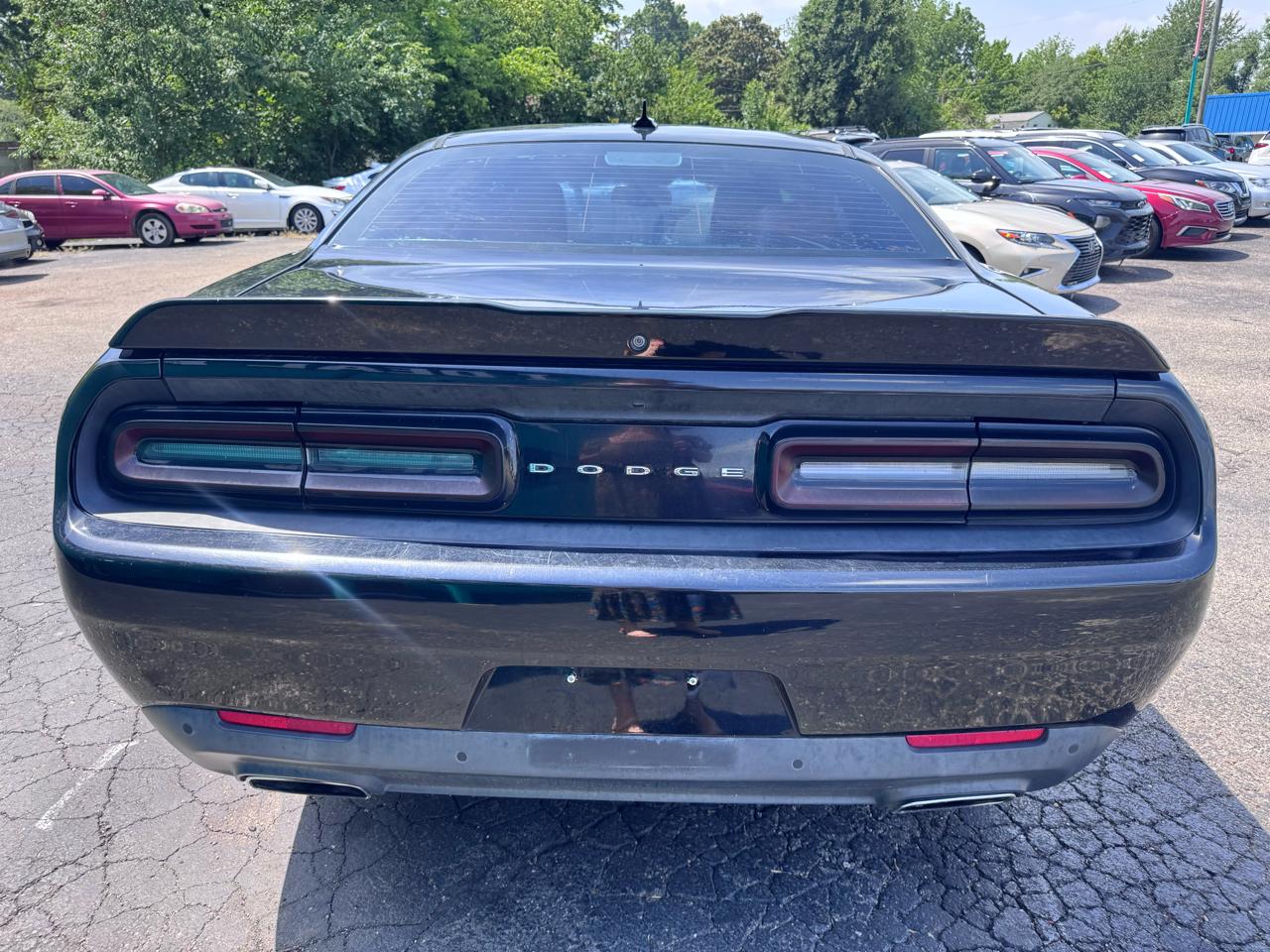 Dodge Challenger 2dr Cpe SXT Plus 2016