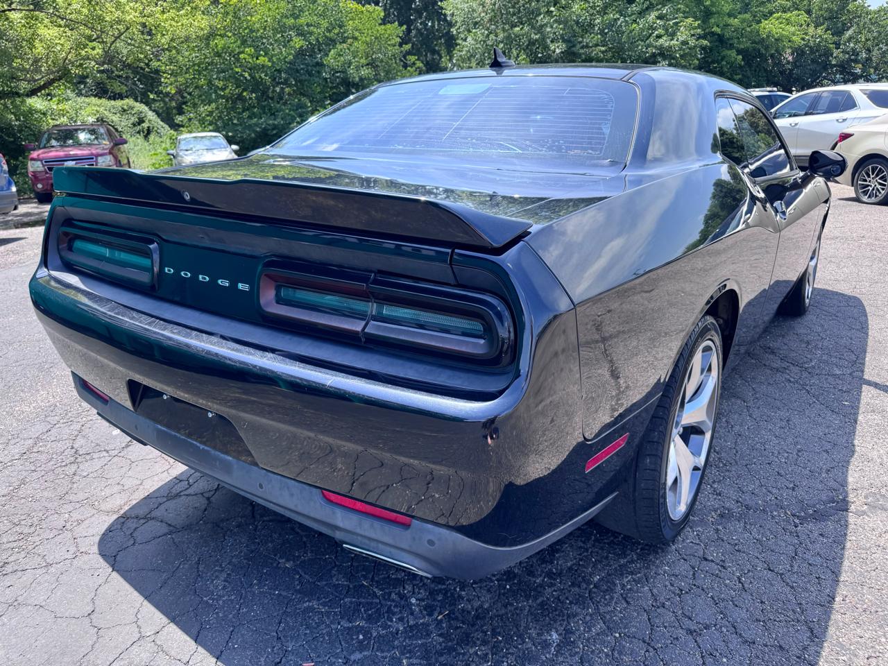 Dodge Challenger 2dr Cpe SXT Plus 2016