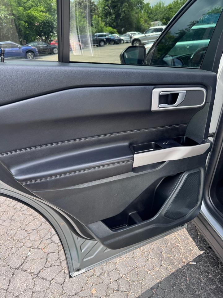 Ford Explorer XLT 4WD 2023