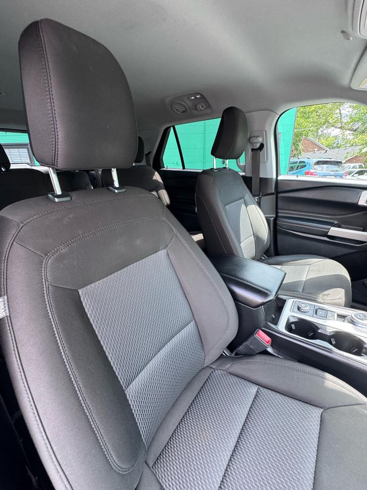 Ford Explorer XLT 4WD 2023