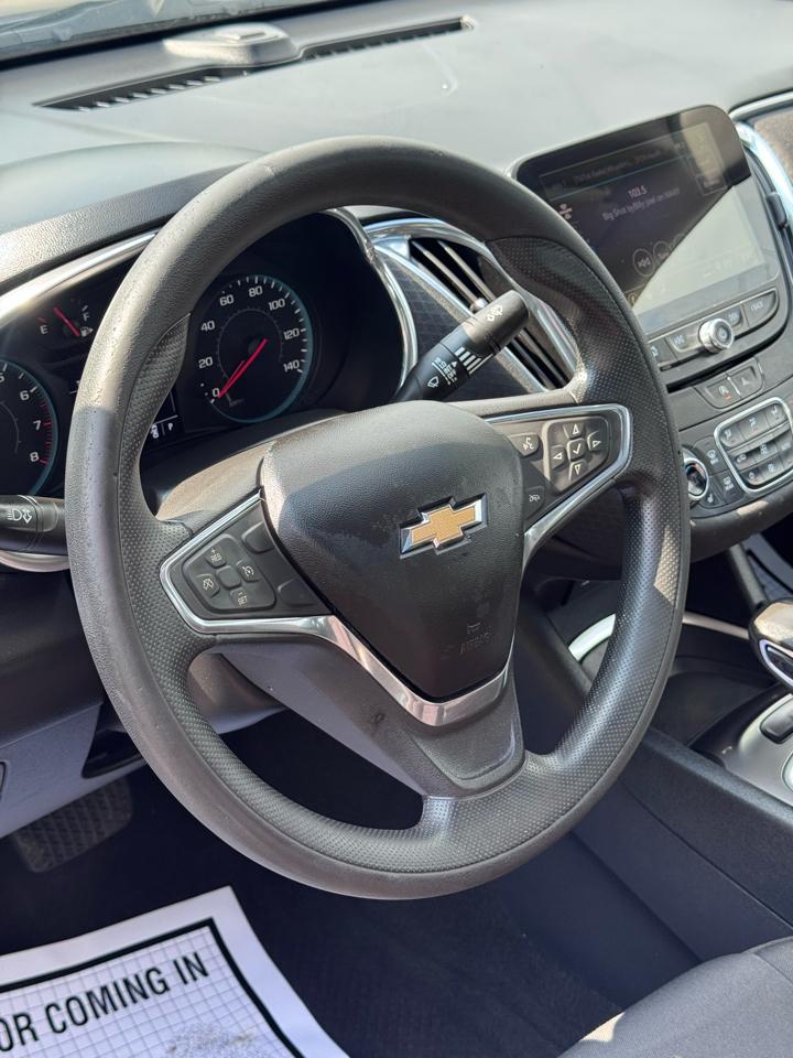 Chevrolet Malibu 4dr Sdn LT 2021