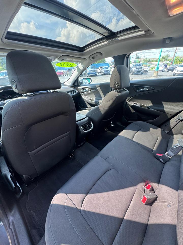 Chevrolet Malibu 4dr Sdn LT 2021