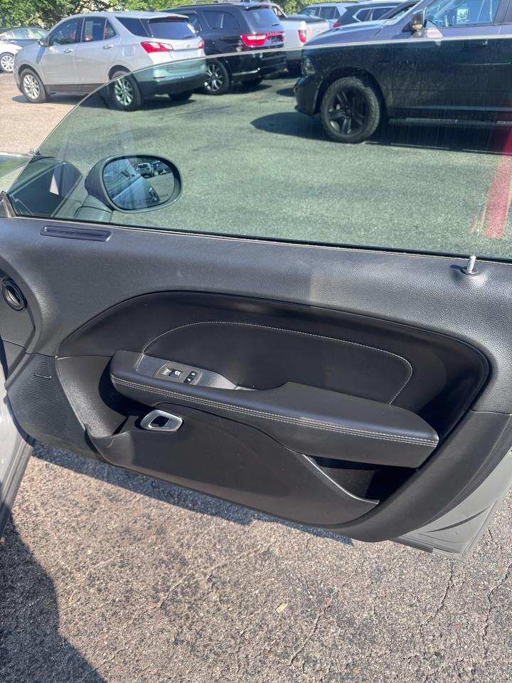 Dodge Challenger R/T RWD 2019
