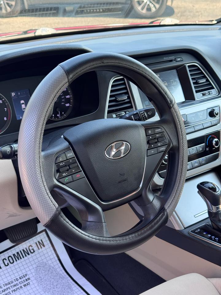 Hyundai Sonata 4dr Sdn 2.4L SE 2016