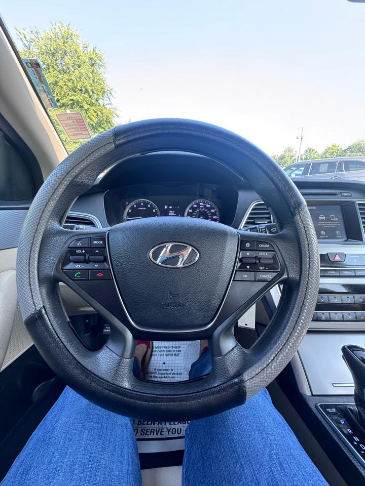 Hyundai Sonata 4dr Sdn 2.4L SE 2016
