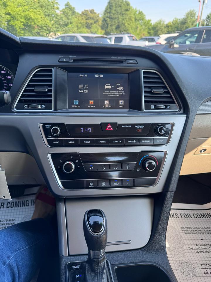 Hyundai Sonata 4dr Sdn 2.4L SE 2016