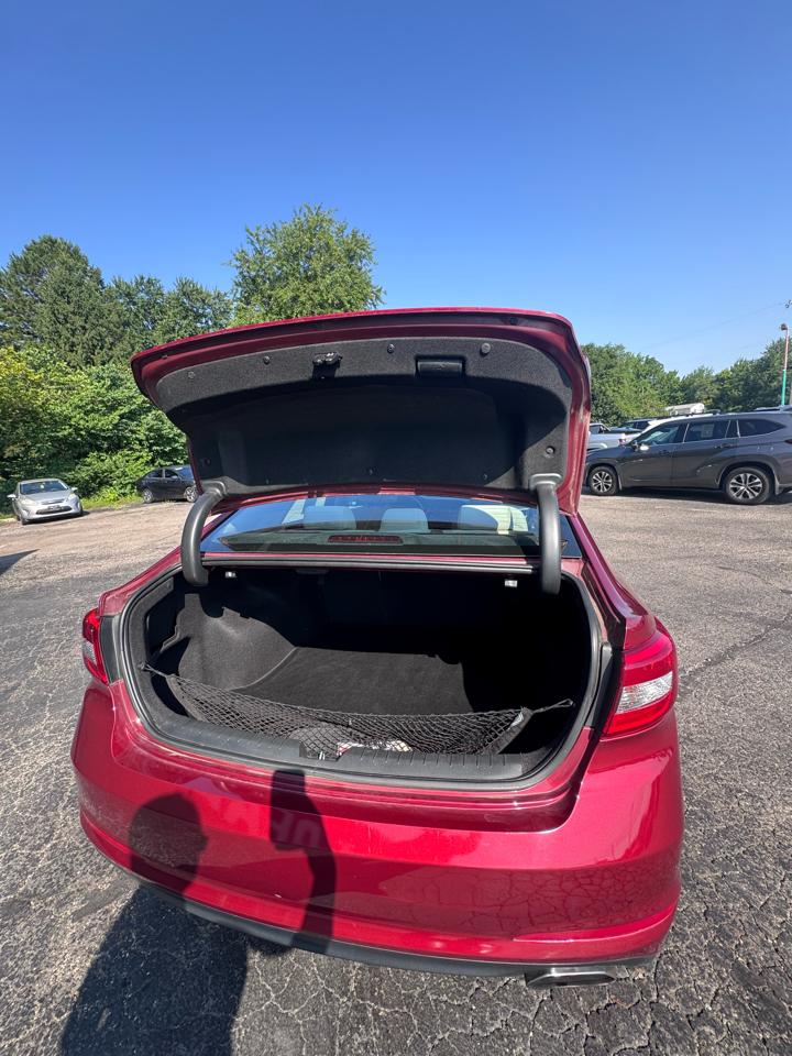 Hyundai Sonata 4dr Sdn 2.4L SE 2016