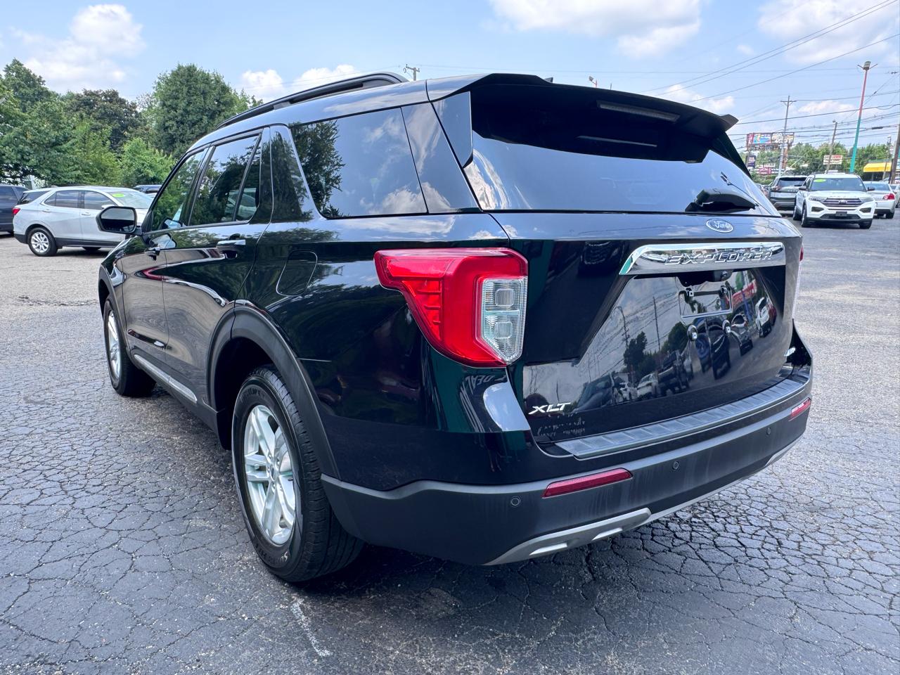 Ford Explorer XLT 4WD 2021